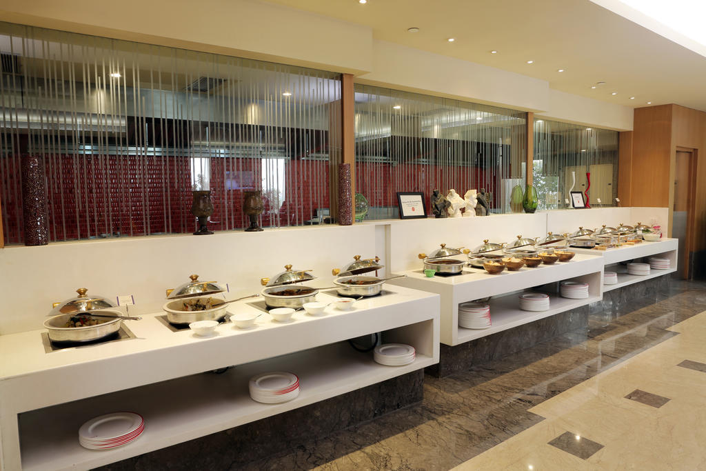 Radisson Blu Suites Gurgaon Exterior foto